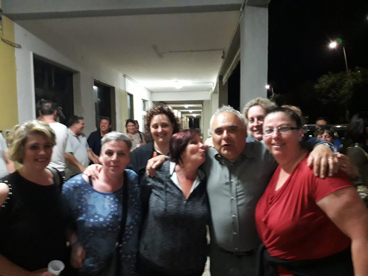 La foto pubblicata su Facebook con Donati in festa