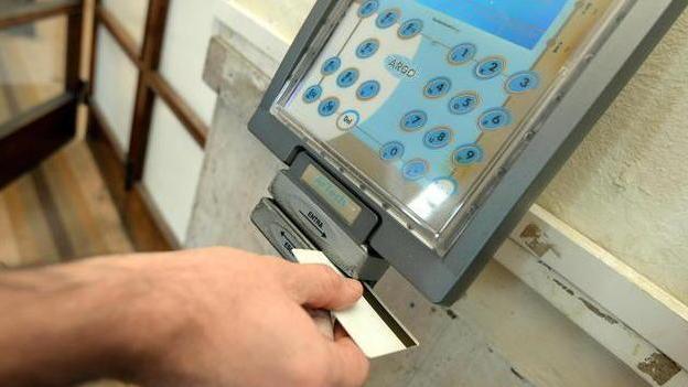 Medico-assenteista condannato a risarcire l’Azienda ospedaliera