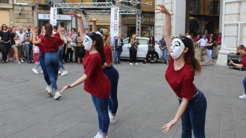 Musica dal vivo, danza e spettacoli danno il via al Giugno Pisano