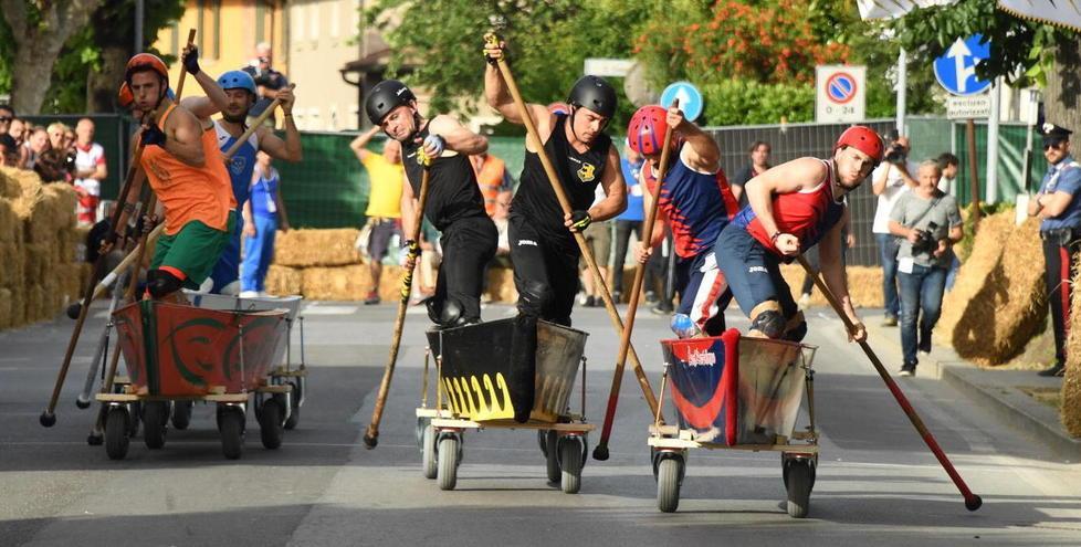 Quattro popoli per un sogno è il giorno del Palio dei barchini 