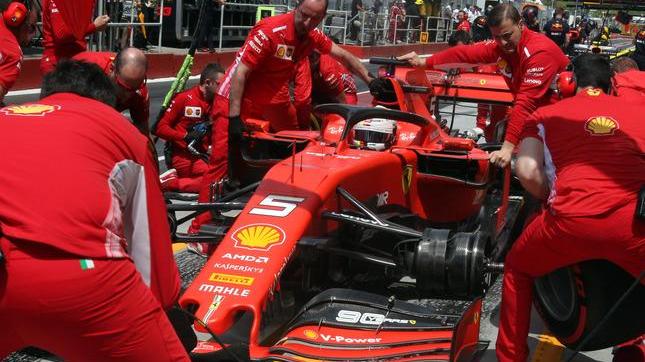 La Ferrari torna a ruggire: pole di Vettel, Leclerc è terzo