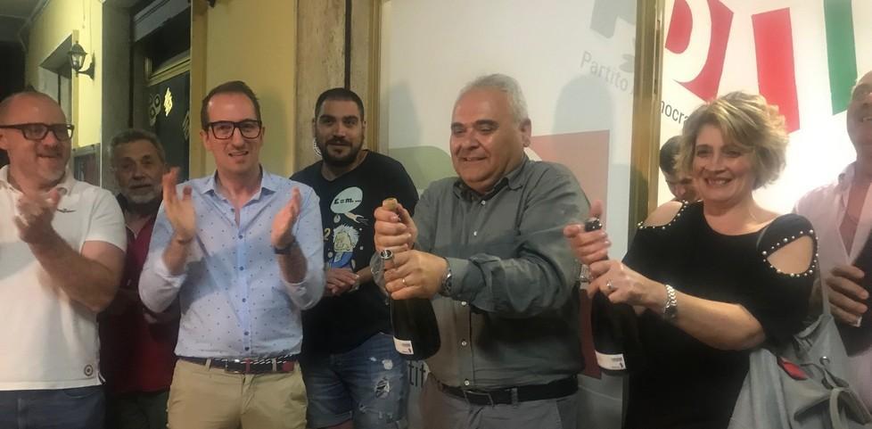 Donati è il nuovo sindaco con il 56,5% così Rosignano resta al centrosinistra 