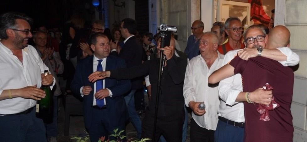 Undici volti nuovi sui banchi del consiglio