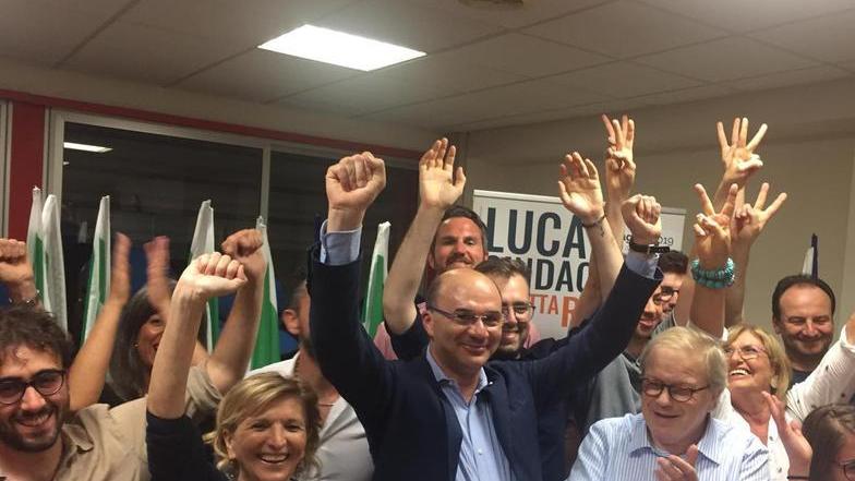 Vecchi arriva al 63,3% ed è ancora sindaco Salati al 36,6% fallisce lo storico ribaltone