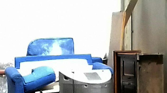 Un appartamento vuoto occupato durante la notte