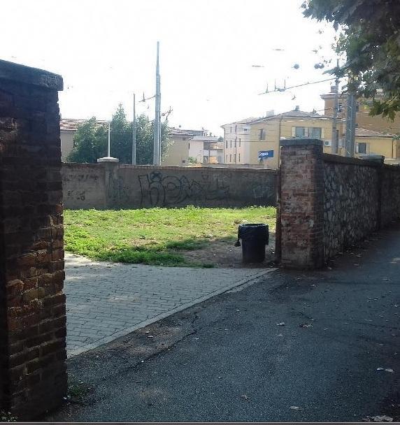 Giù il muro di via Sauro Parcheggi pubblici al posto dell’area verde 