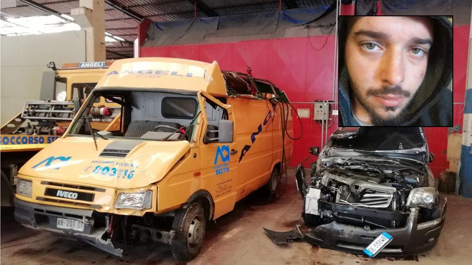 Tamponamento sull’autostrada, giovane muore schiacciato dal suo furgone
