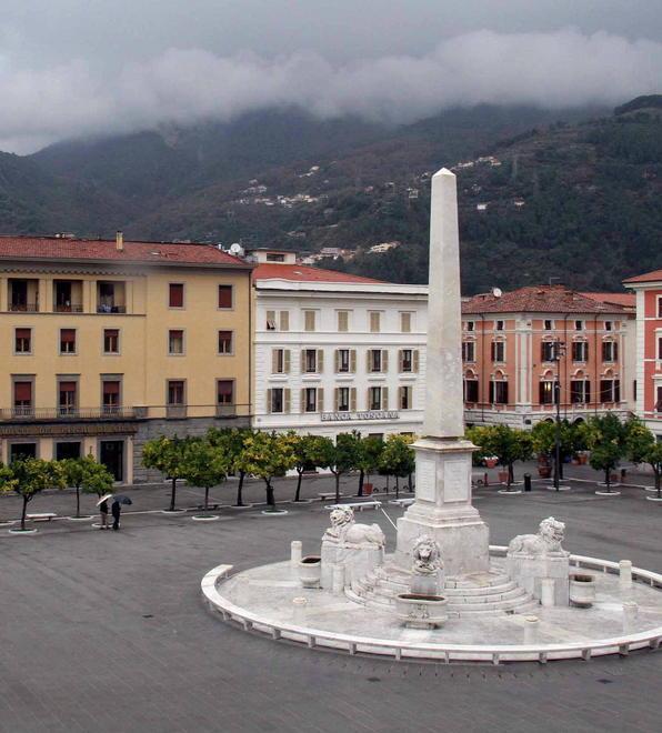  Ztl in centro, forse si cambia Persiani: «Apertura a orari» 