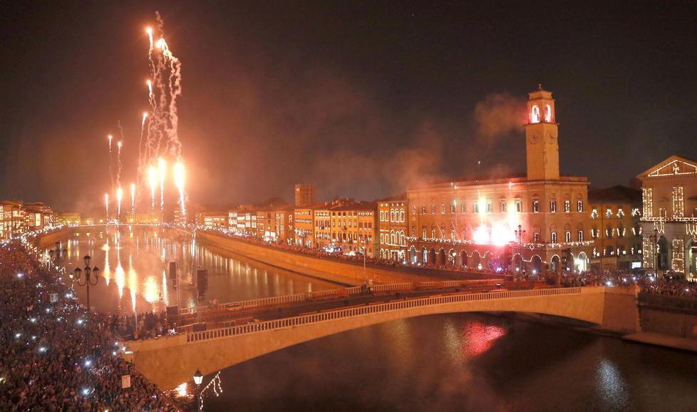 Sarà una Luminara in formato più sobrio, varato un imponente servizio di sicurezza 