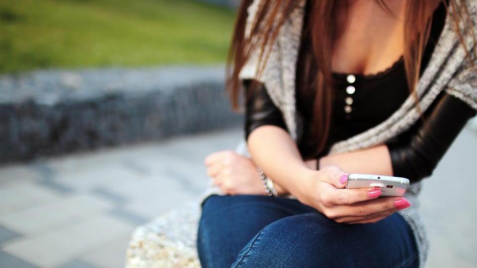 Fra gli indagati dieci minorenni gli appuntamenti via Whatsapp
