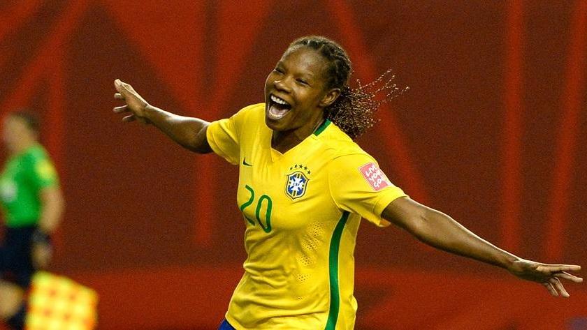 Fenomeno Formiga, l’infinito del verbo giocare: la calciatrice senza età