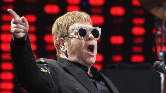 Lucca, al Summer festival l’ultima volta di Elton e Morricone