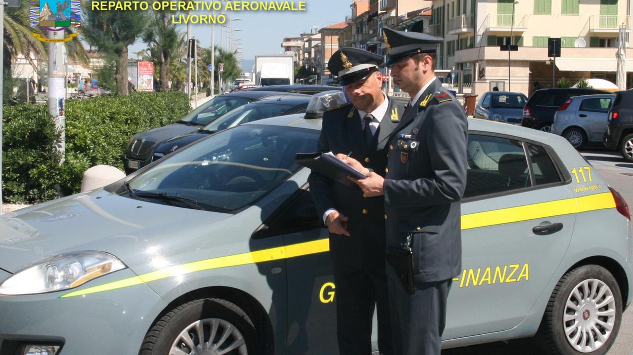 Bagno evade le tasse e la concessione, scoperto dalla Finanza