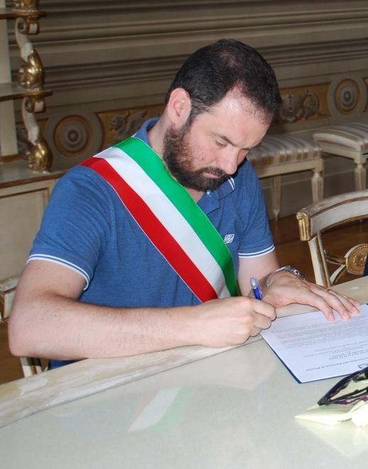 Lettera ai giovani dal sindaco Falorni: «Donate il sangue» 