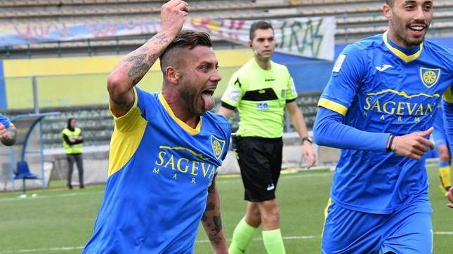 Avellino interessato a Varone, il rebus Caccavallo