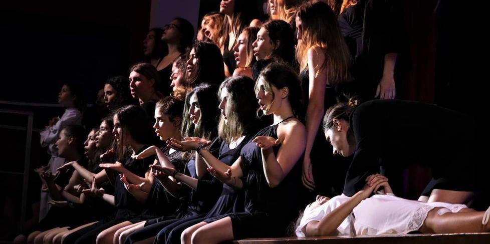 Applausi e lacrime per il debutto dello spettacolo sulla Strage di Viareggio 