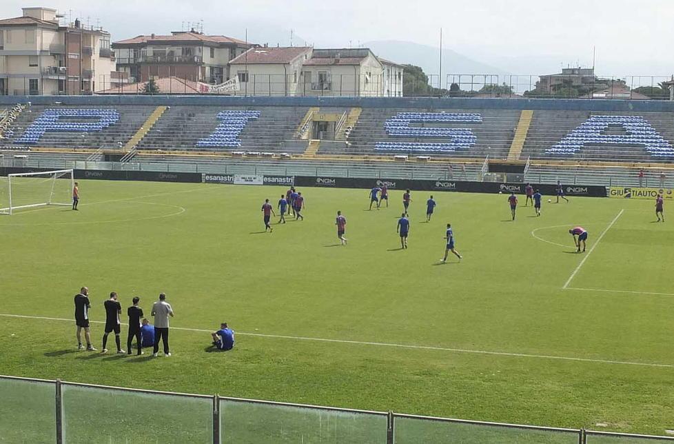 Stadio quasi pronto per la B con i seggiolini in gradinata 