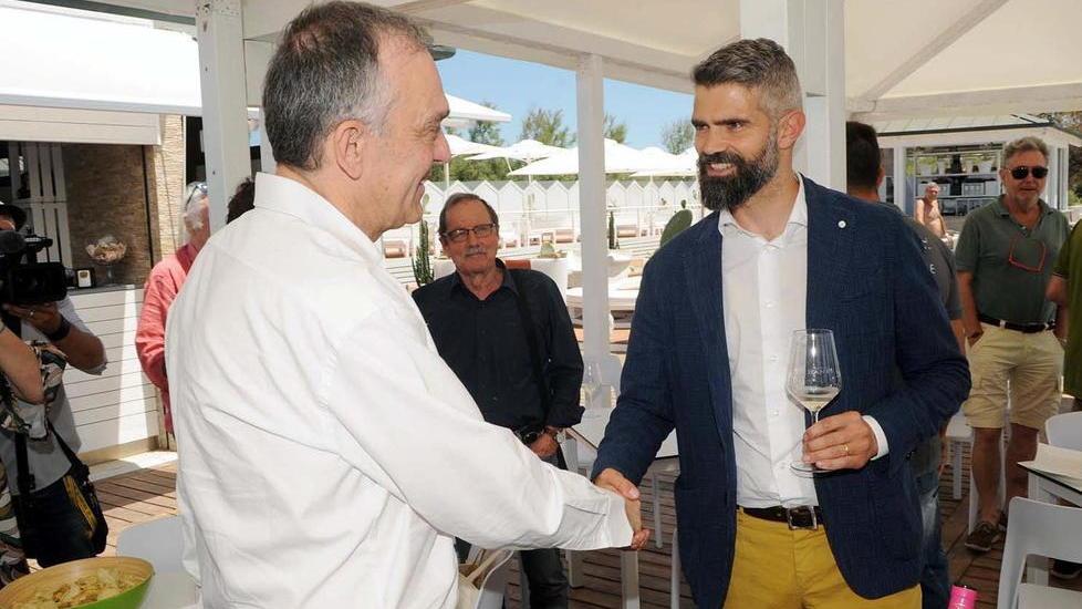 Il presidente fa gli auguri al nuovo sindaco Francesco Ferrari