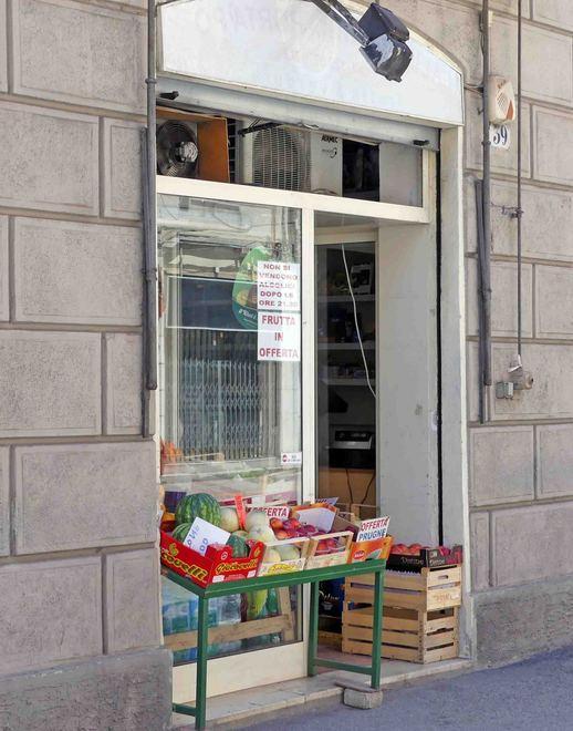 Nel congelatore ci sono alimenti non a norma Commerciante nei guai 
