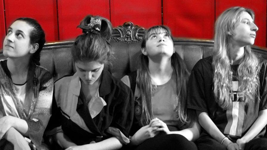 “Le 4 Gemelle” Allo spazio Grisù va in scena la Generazione Y