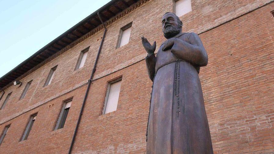 Alla biblioteca dei Cappuccini per riscoprire la tenerezza