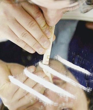 Cocaina, il consumo aumenta. In alto, il dott. Ferretti