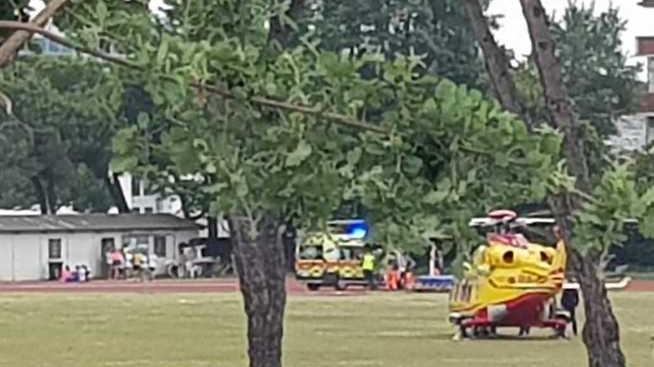 Incidente a Marina Cade con lo scooter e batte la testa: grave
