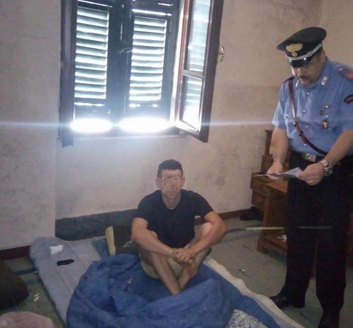 Serie di arresti nelle case fantasma dello spaccio 