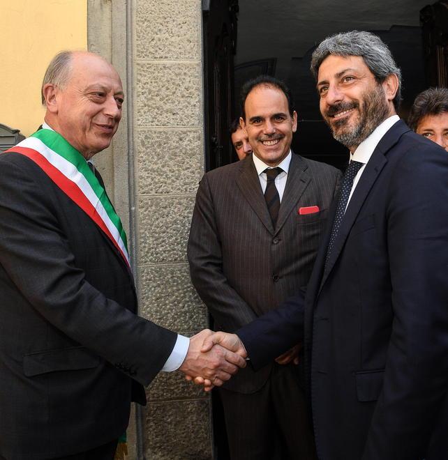 Roberto Fico a Barga «Non ero mai stato qua È un posto stupendo» 