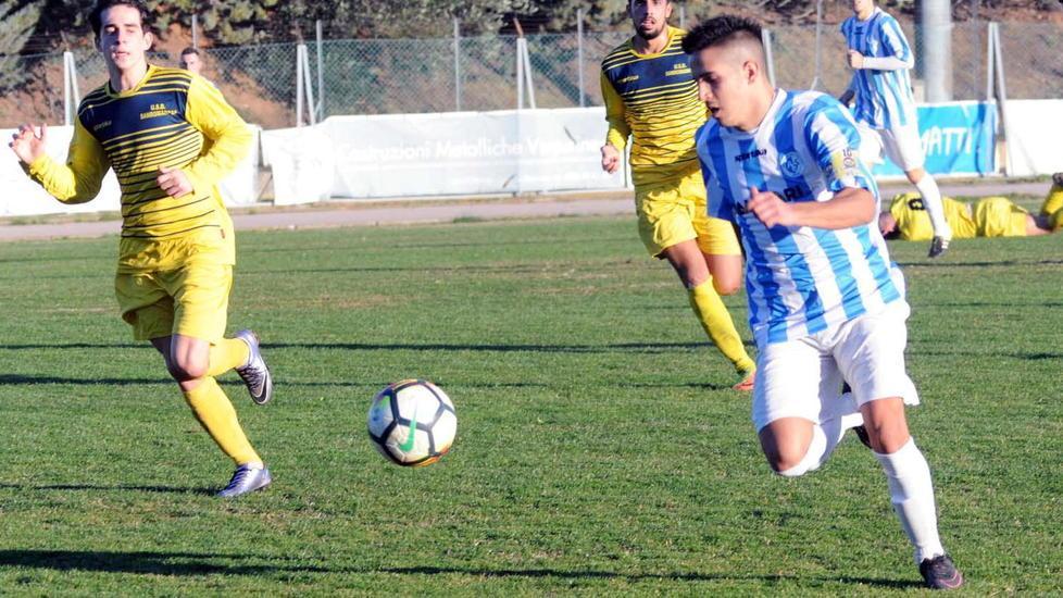 Svolta del capitano Lunghi da biancoceleste ad amaranto 