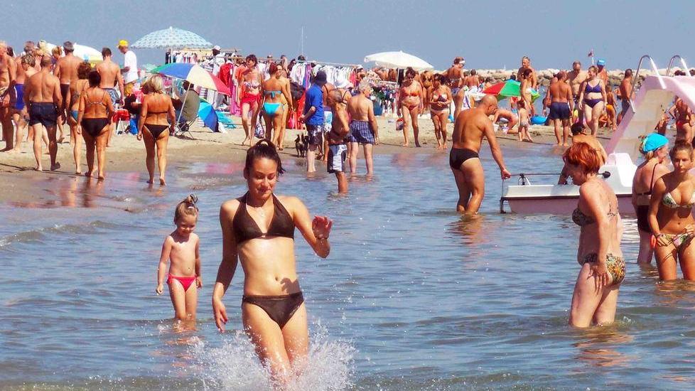 Cercasi personale estivo I Lidi sono in difficoltà