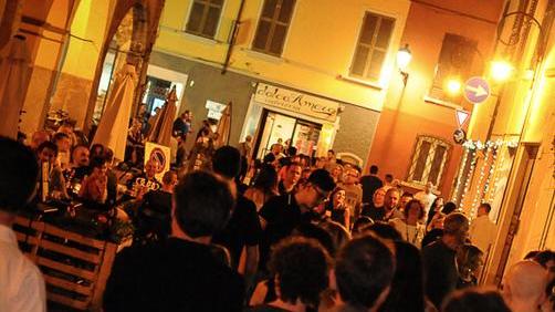 Al via i Mercoledì Rosa Il 19 la prima serata con il concerto in piazza