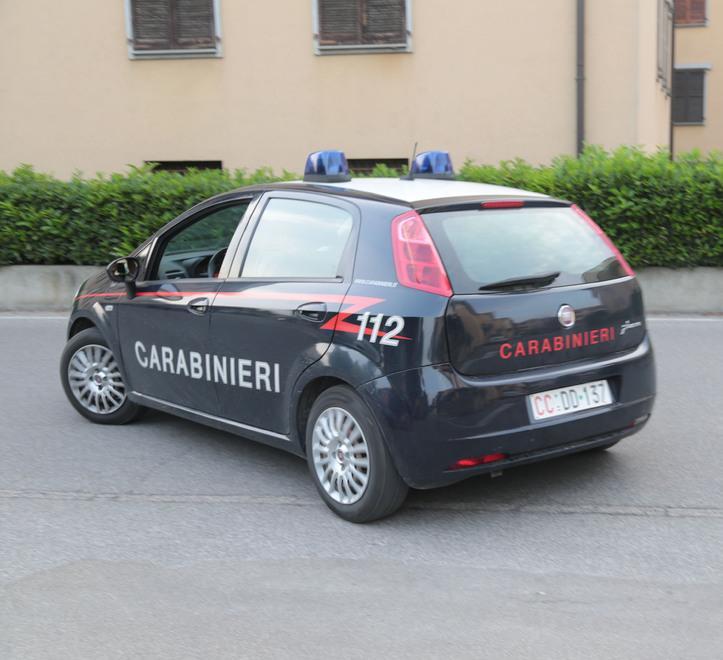 Rapina al Famila con l’ascia: arrestati 