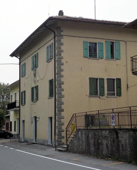 Il municipio senza ascensore scatena la polemica politica 