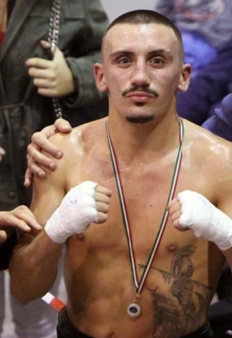 Questa sera sul prato del Mirabello lo “Spartano” si misura sulle 8 riprese