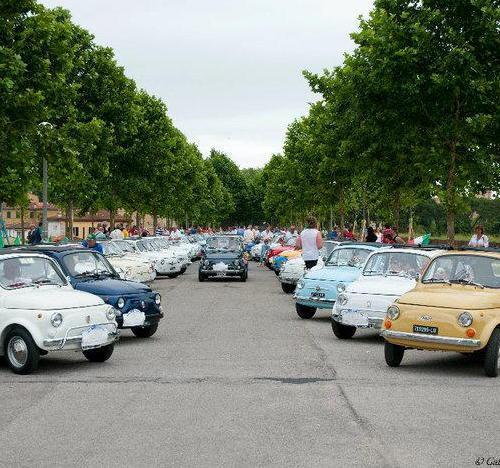 Le strade della Lucchesia invase dalle nonne a 4 ruote 