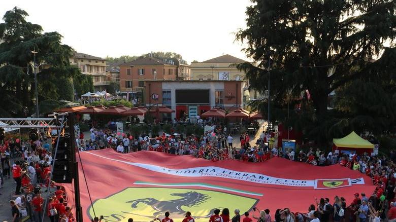 Maranello Oltre trentamila visitatori per la magica Notte Rossa