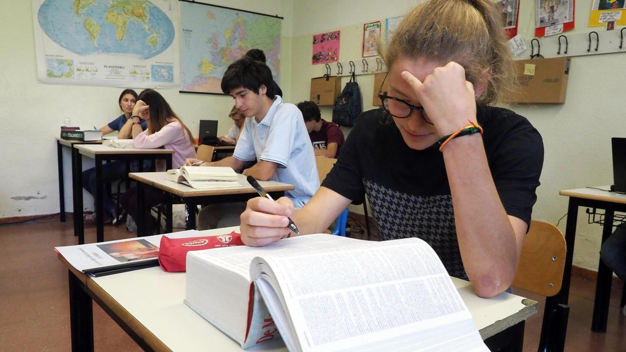 Studenti impegnati nella maturità (foto d'archivio, Giorgio Benvenuti)