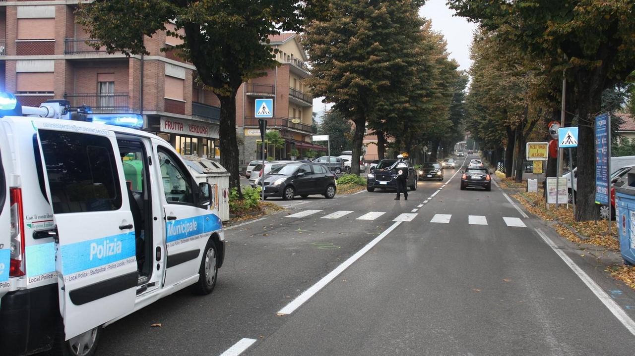 Una pattuglia della municipale Tresinaro Secchia