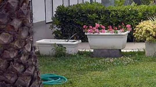 Qui ombrelloni aperti già nel periodo di Pasqua