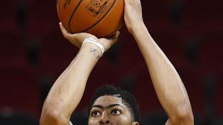 Colpo Lakers, preso Davis Ora Lebron non è più solo