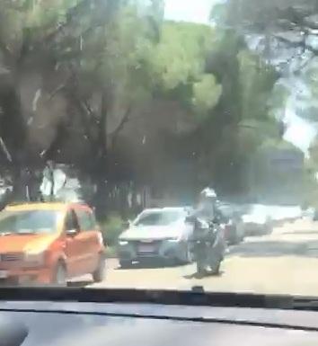 Strade chiuse per la gara nella domenica di mare «Una pessima gestione»