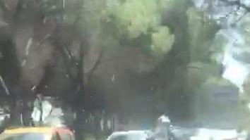 Strade chiuse per la gara nella domenica di mare «Una pessima gestione»