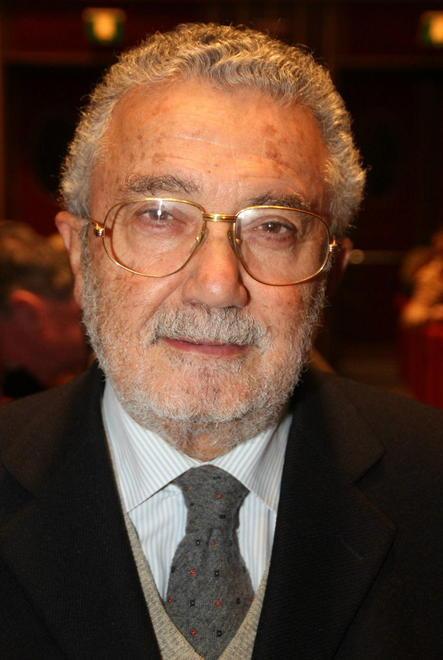 Per fermare la nostra decrescita infelice basta con esclusioni sul piano politico