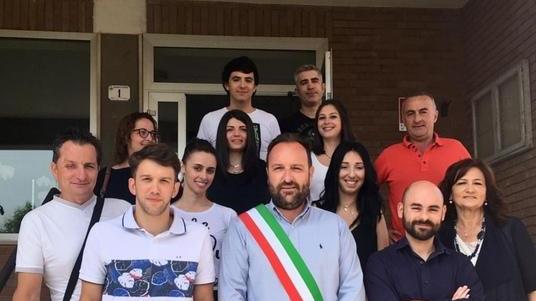 Il sindaco Corti sceglie i giovani. A 27 anni Spezzani è il suo vice