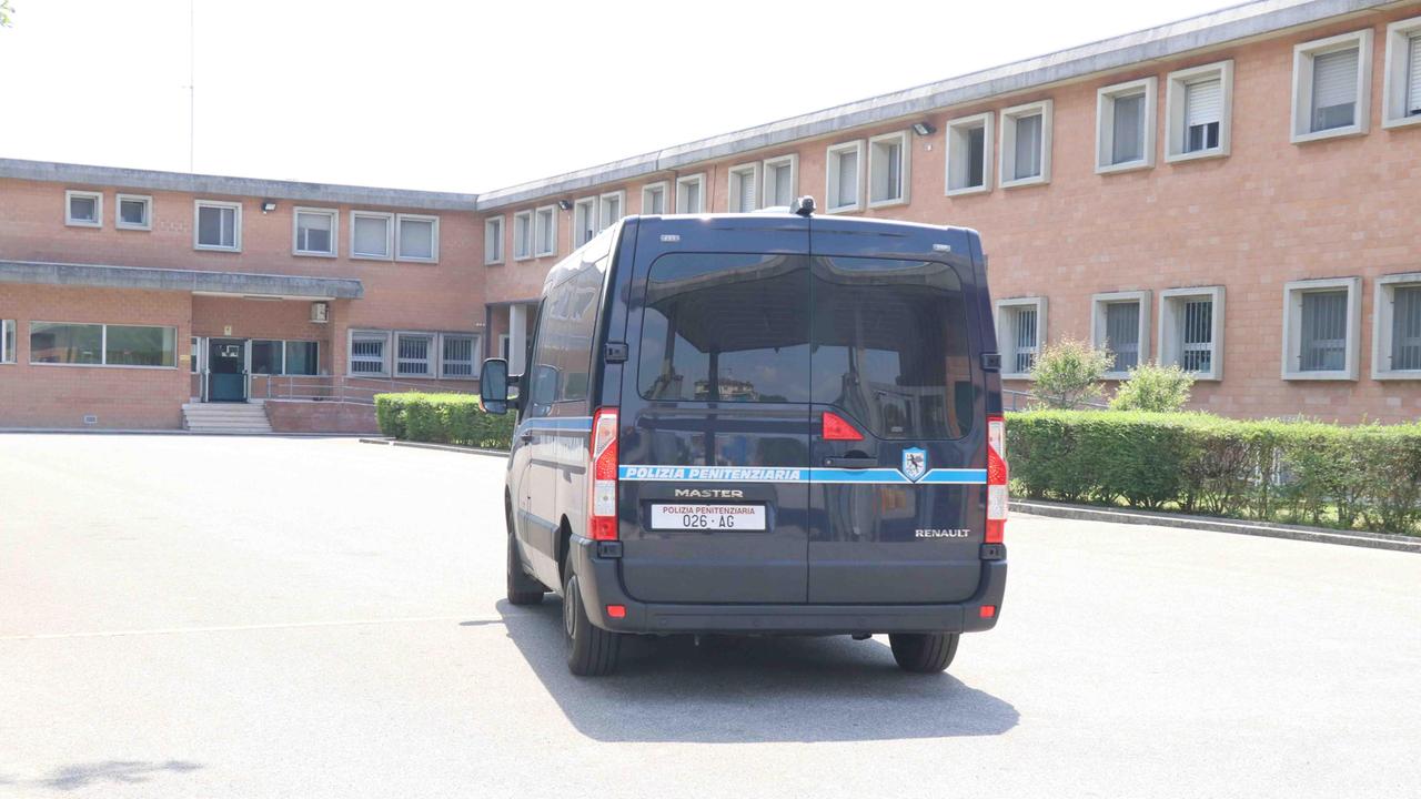 Aggressione nel carcere dell'Arginone, vittima un agente di polizia penitenziaria