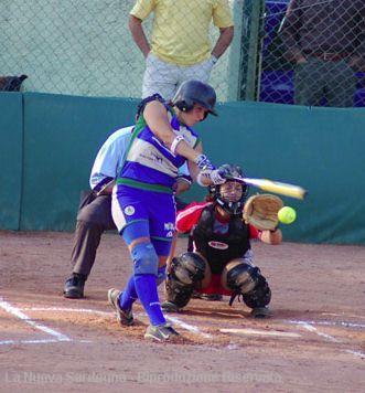 Unazione di gioco della Nuoro Softball 