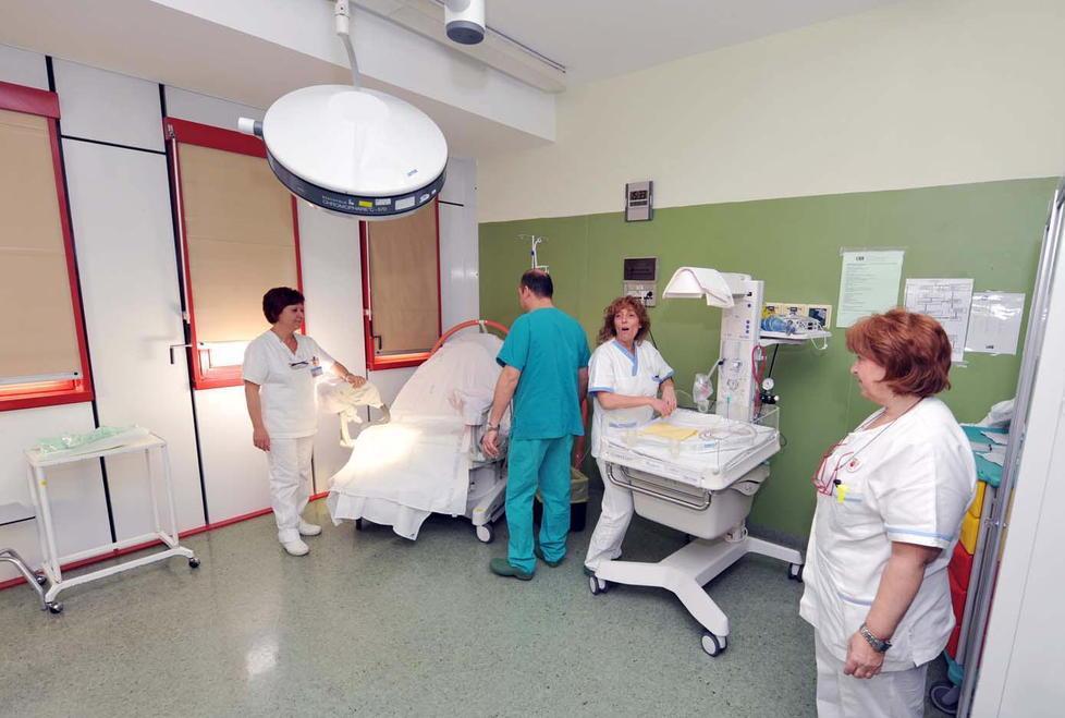 Poco personale, punto nascita di Piombino alla chiusura