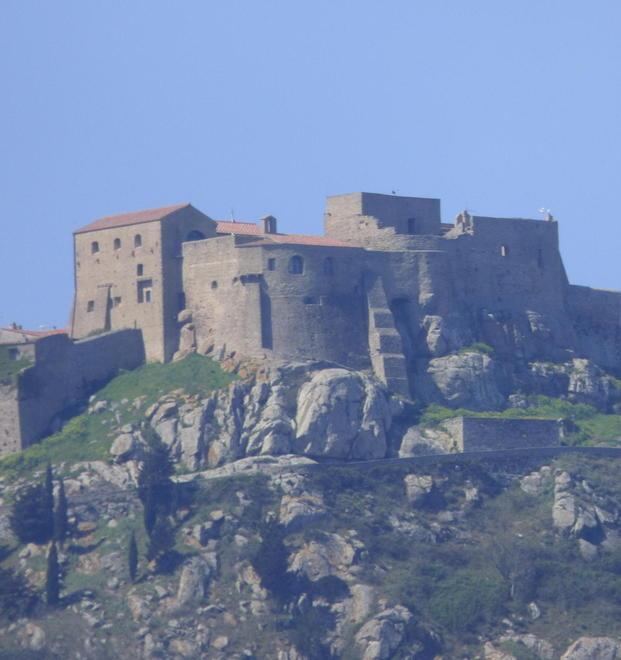 Le Mura di Castello verranno restaurate: via al bando 