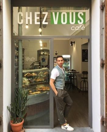 Cannoli arrivati dalla Sicilia per il nuovo bar “Chez vous” 